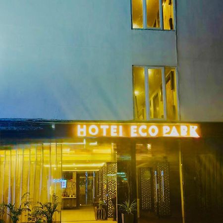 Hotel Eco Park New Town Exteriör bild